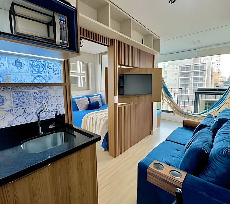 Studio Amplo com Luz Natural I Jardins Alto Padrão