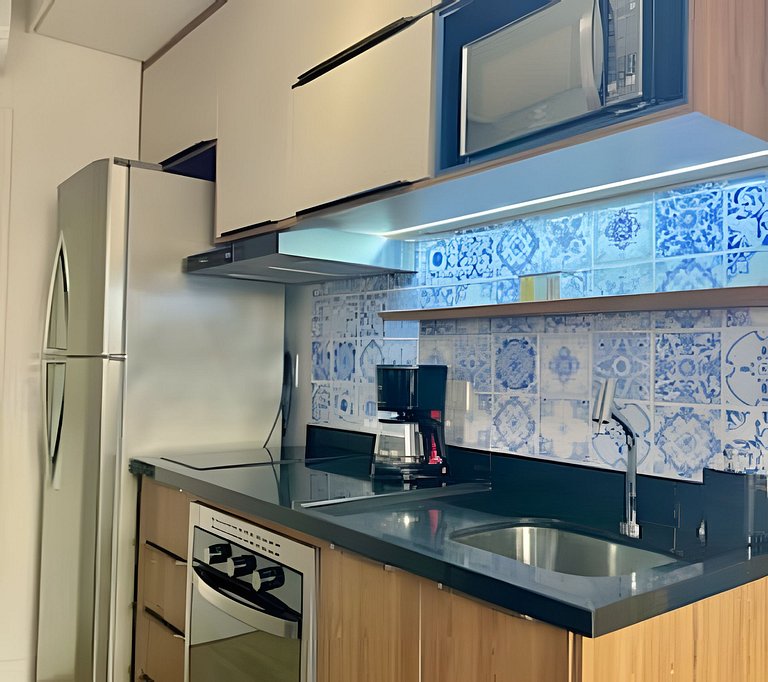 Studio Amplo com Luz Natural I Jardins Alto Padrão