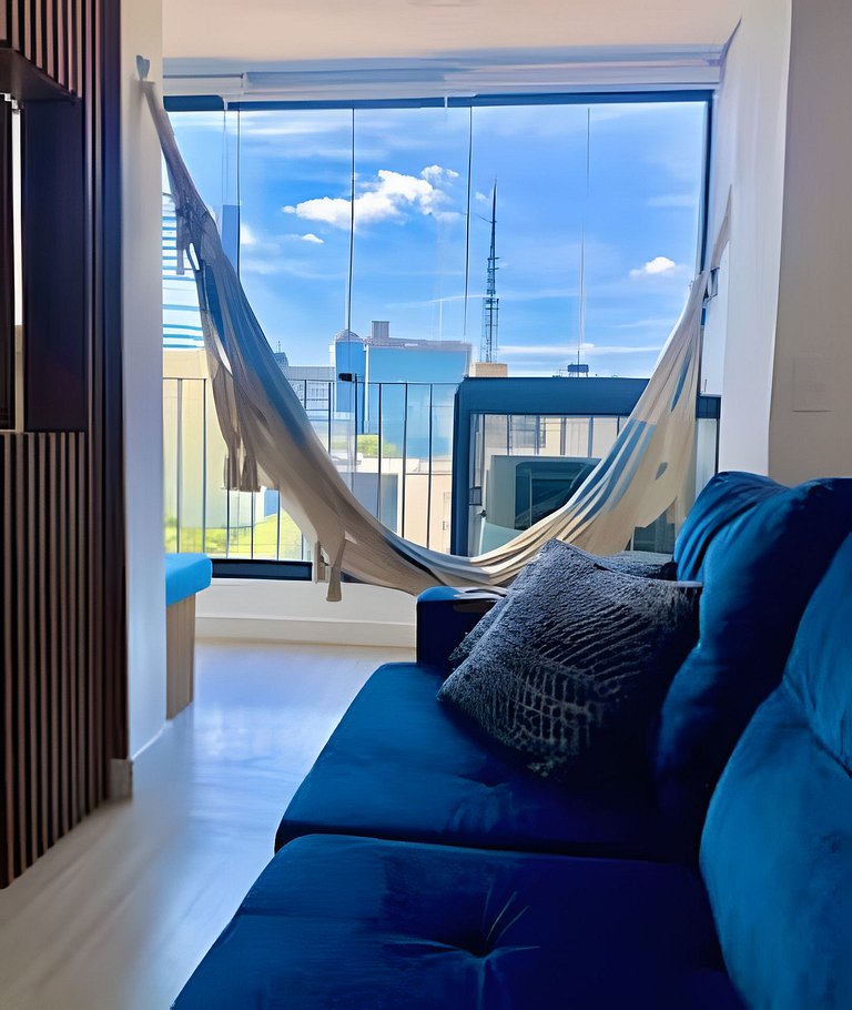 Studio Amplo com Luz Natural I Jardins Alto Padrão