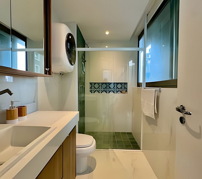 Studio Amplo com Luz Natural I Jardins Alto Padrão