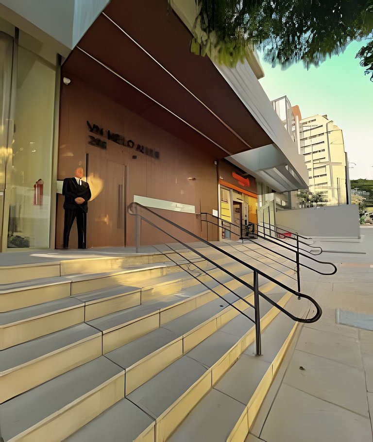 Studio Amplo com Luz Natural I Jardins Alto Padrão