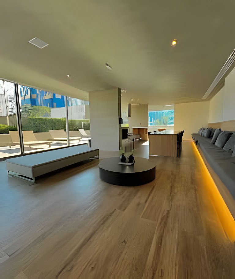 Studio Amplo com Luz Natural I Jardins Alto Padrão