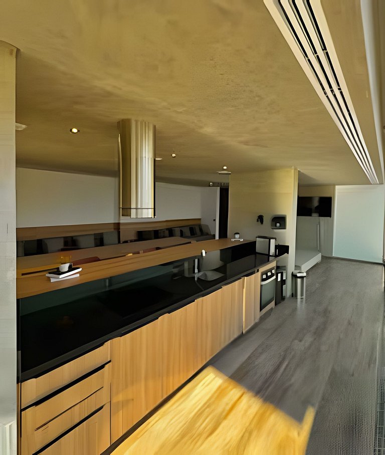 Studio Amplo com Luz Natural I Jardins Alto Padrão