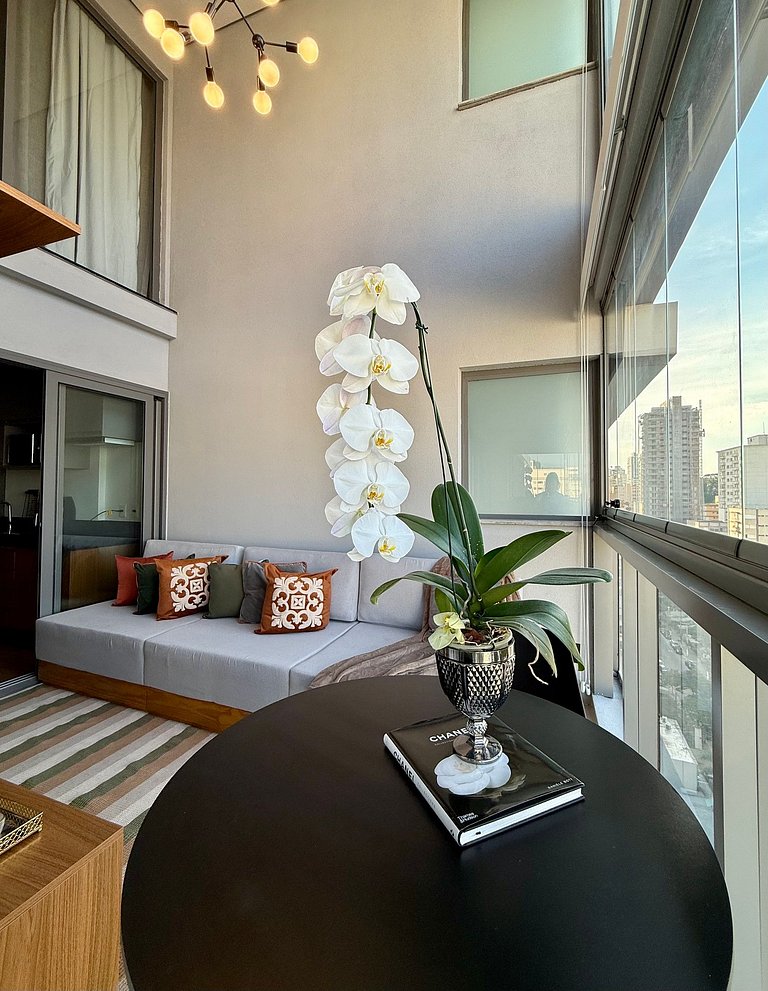 Duplex Elevado • Vista Ampla no Jardins