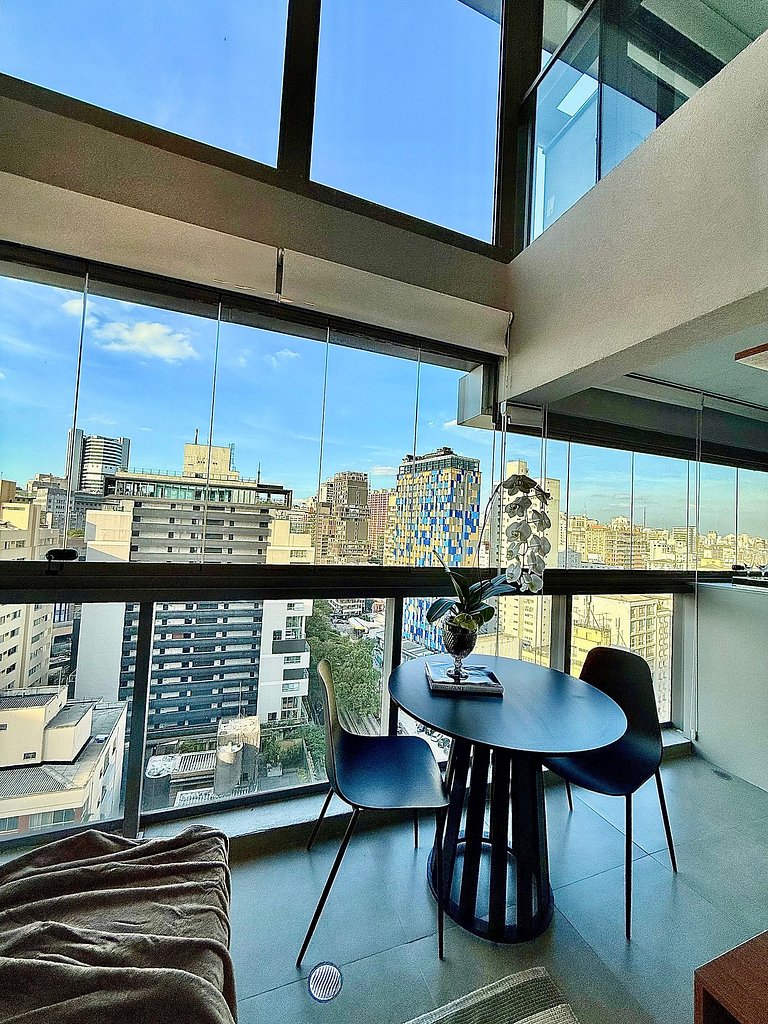 Duplex Elevado • Vista Ampla no Jardins