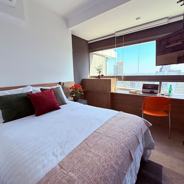 Atmosfera Hachi 1606 I Cama Premium & Luz Natural