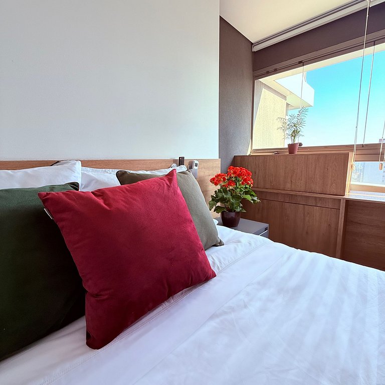 Atmosfera Hachi 1606 I Cama Premium & Luz Natural