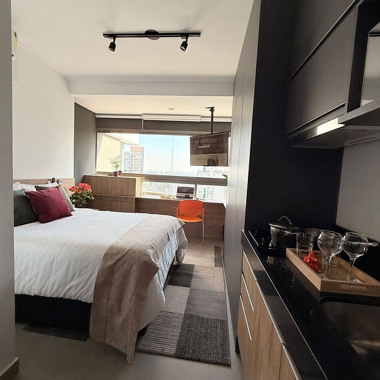 Atmosfera Hachi 1606 I Cama Premium & Luz Natural