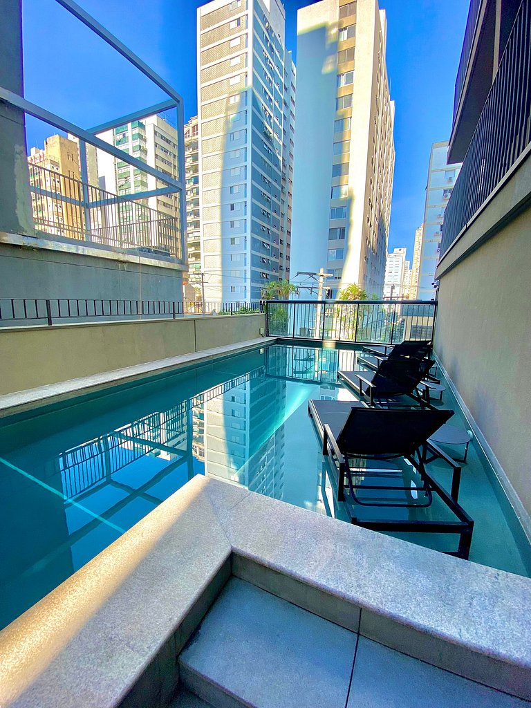 Atmosfera Hachi 706 I Studio Premium & Luz Natural