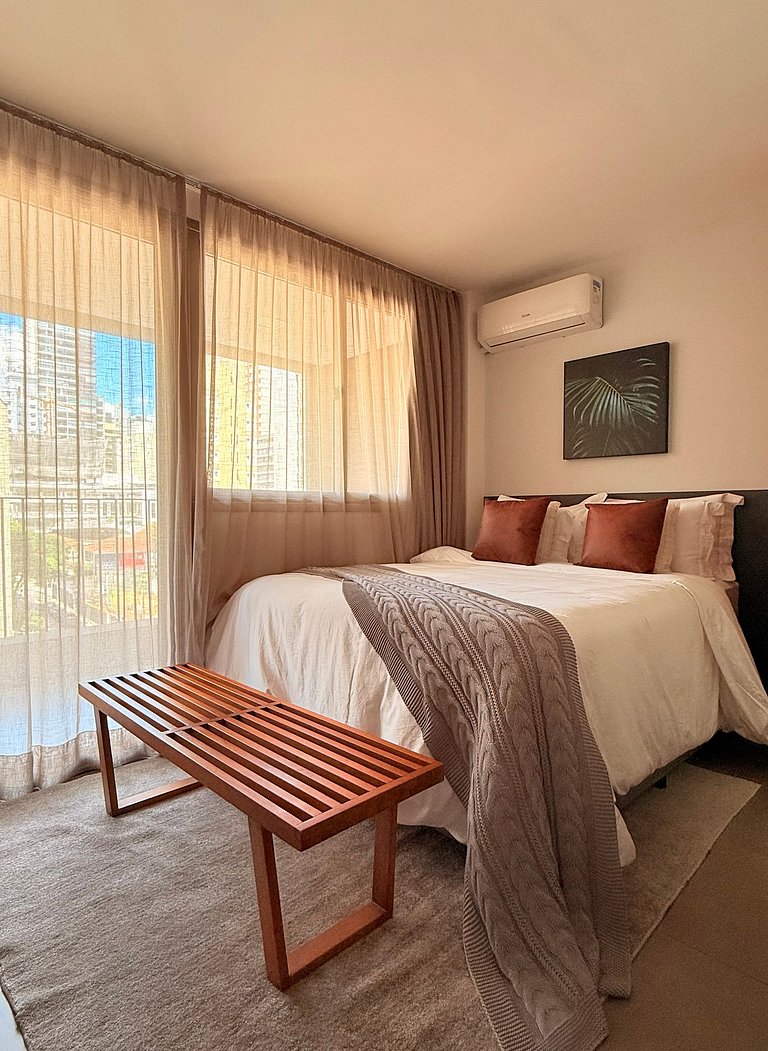 Atmosfera Hachi 704I Studio Funcional nos Jardins