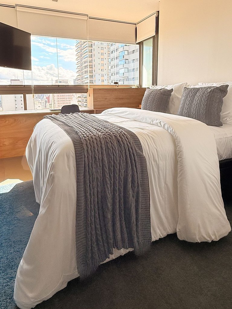 Atmosfera Hachi 1608 | Skyline Work Studio Jardins