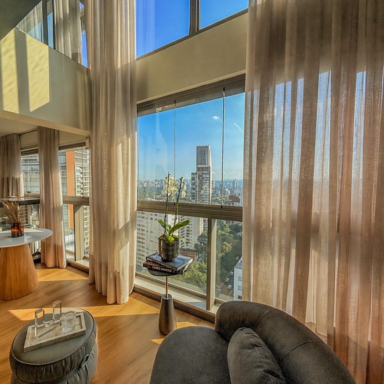 Iconic Duplex I Exclusividade Oscar Freire + F1