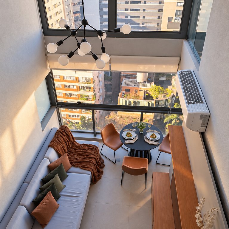 Skyline Oscar FreireI Double Height Duplex