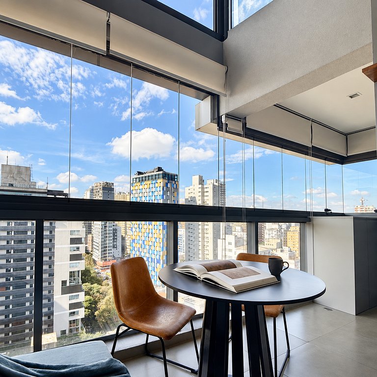 Skyline Oscar FreireI Double Height Duplex